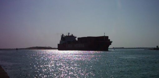 Suez-Kanal [3]: SONDERWIRTSCHAFTSZONE